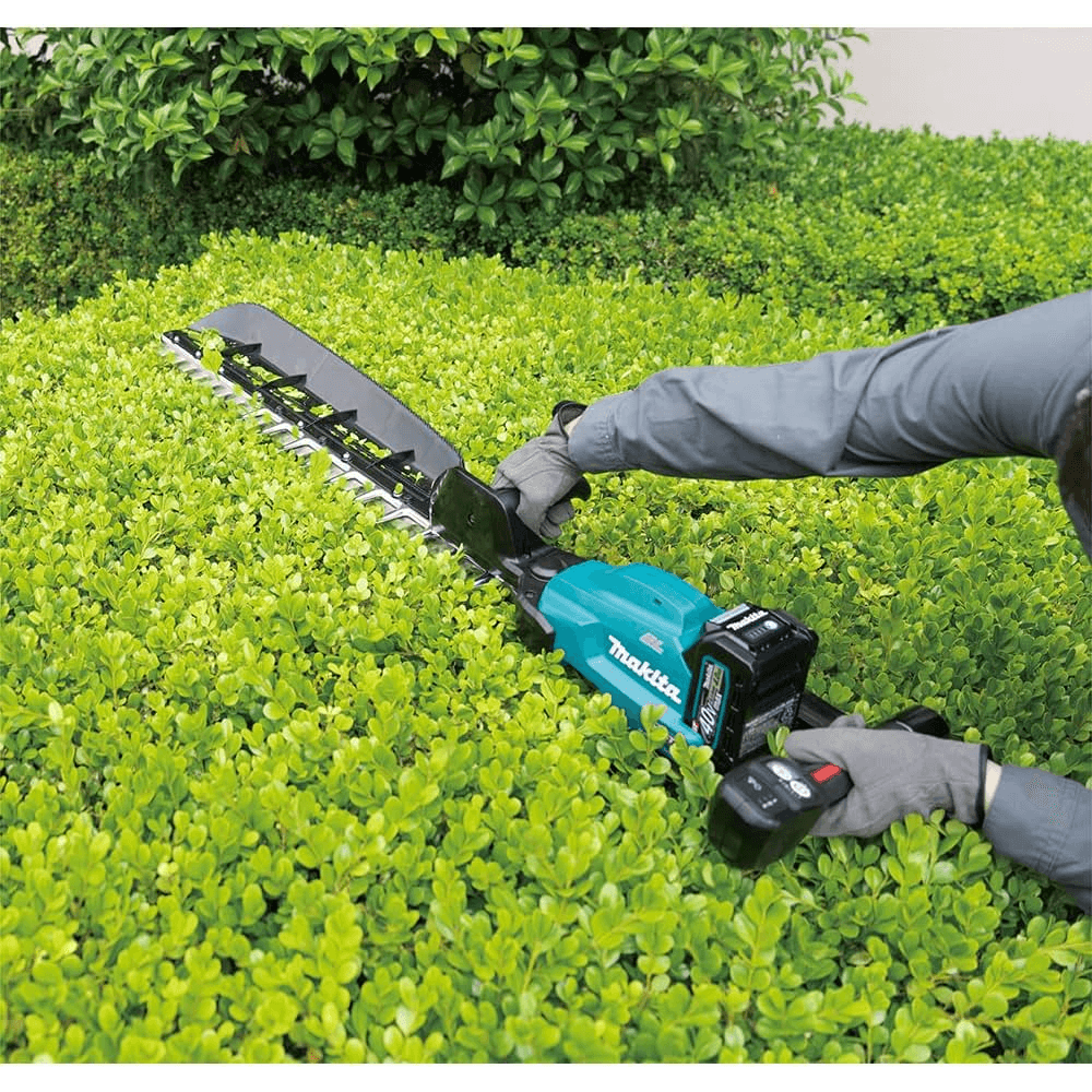 Makita UH014GZ 40V Cordless Hedge Trimmer (XGT) [Bare] Secondary image