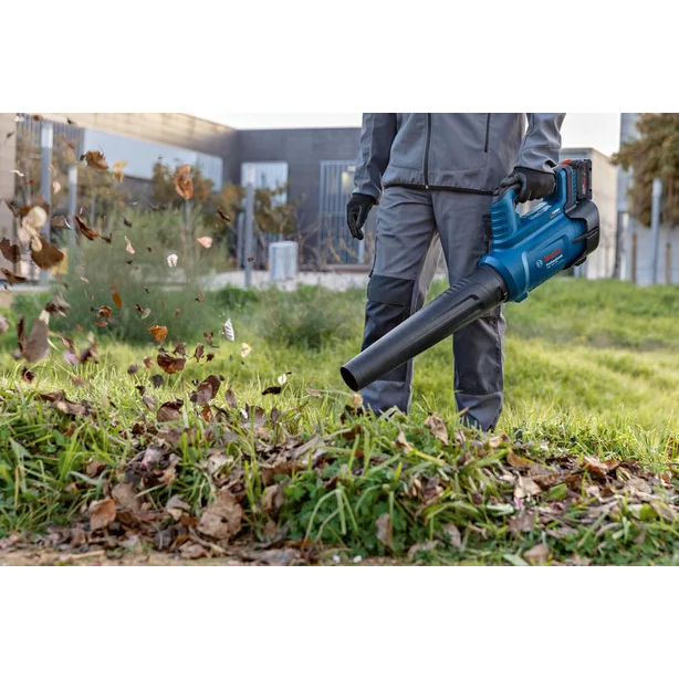 Bosch GBL 18V-750 Professional Cordless Brushless Leaf Blower 18V (Bare) Secondary image