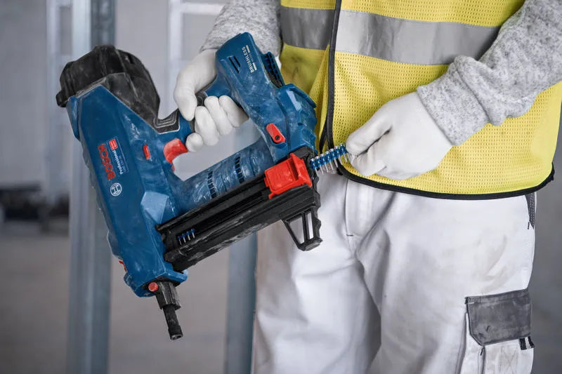 Bosch GNB 18V-38 Cordless Brushless Concrete Nailer (Bare) - ToolsSavvy.ph