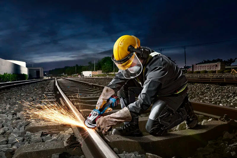 Bosch GWS 18V-11 PS Cordless Brushless Angle Grinder (Bare) Secondary image
