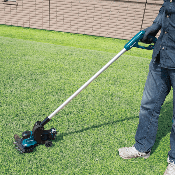 Makita UM600DWYE 12V Cordless Grass Shears CXT-series Secondary image