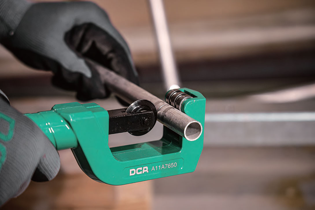 DCA A11A7650 Metal Pipe Cutter 50MM Secondary image