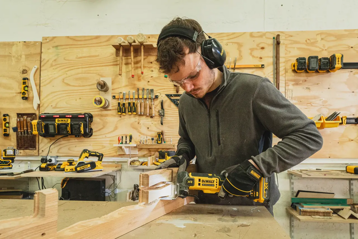 Dewalt DCS359N Cordless Brushless Oscillating Multi-Tool 20V [Bare]
