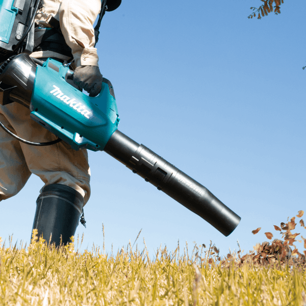 Makita UB001CZ 36V Cordless Leaf Blower (LXT) [Bare] Secondary image