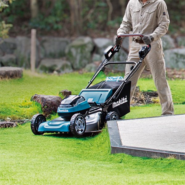 Makita DLM540Z 18V Cordless Self Propelled Lawn Mower 21" (LXT-Series) [Bare]