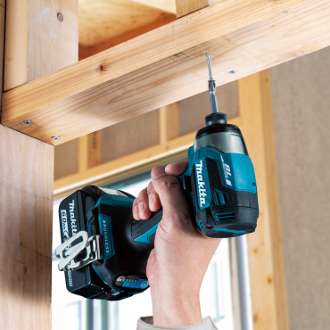 Makita DTD173Z 18V Cordless Brushless Impact Driver (LXT-Series) [Bare] Secondary image