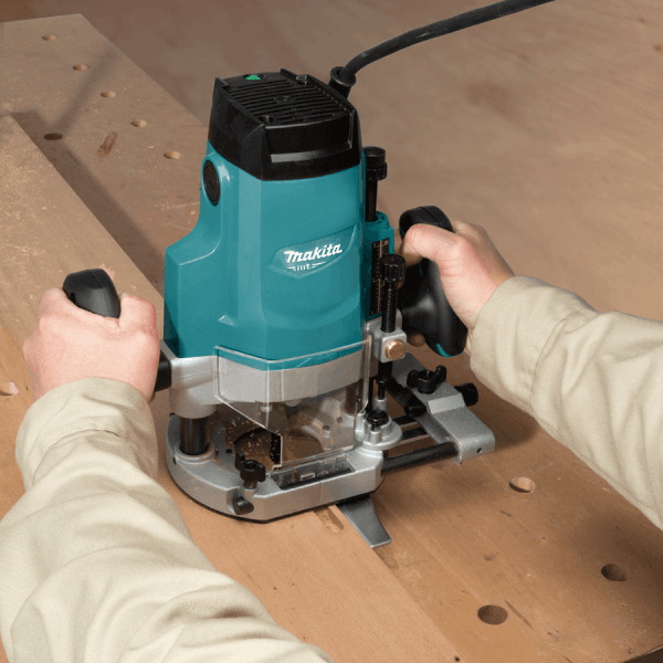 Makita MT M3602B Plunge Router (1/4"&1/2") 1,650W Secondary image