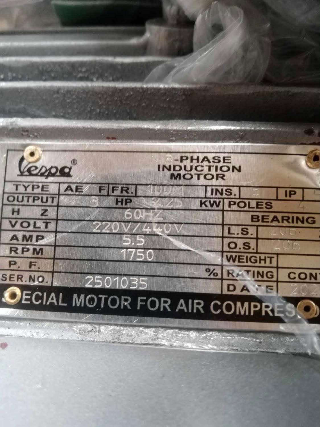Vespa 3HP Vertical Type Belt Driven Air Compressor 110L Secondary image