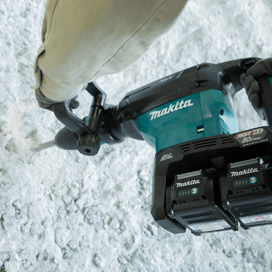 Makita HM002GZ03 80V Cordless Chipping Gun / Demolition Hammer XGT (SDS-max) [Bare] Secondary image