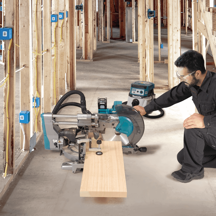 Makita LS003GZ01 40V Cordless Sliding Compound Miter Saw (XGT) [Bare] Secondary image