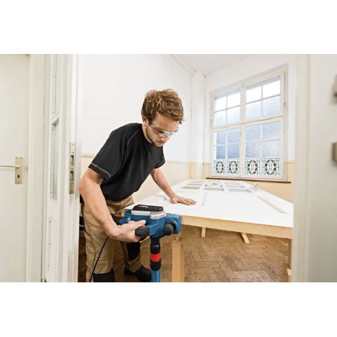 Bosch GHO 16-82 Wood Planer 3-1/4" 600W Secondary image