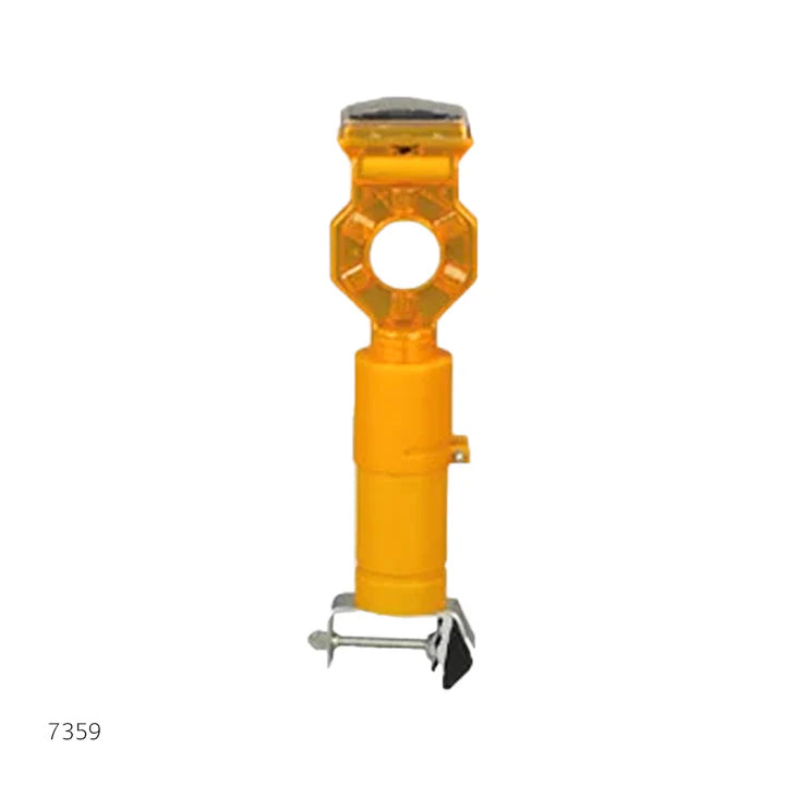 First Barricade Flasher Light - Solar Power Secondary image
