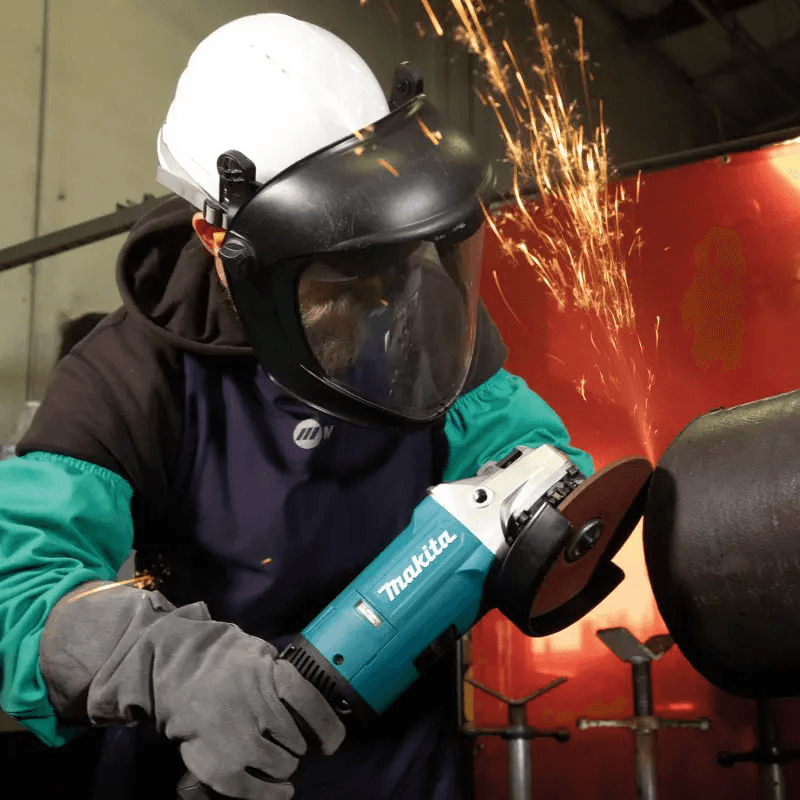 Makita GA7082 Angle Grinder 7" 2700W Secondary image