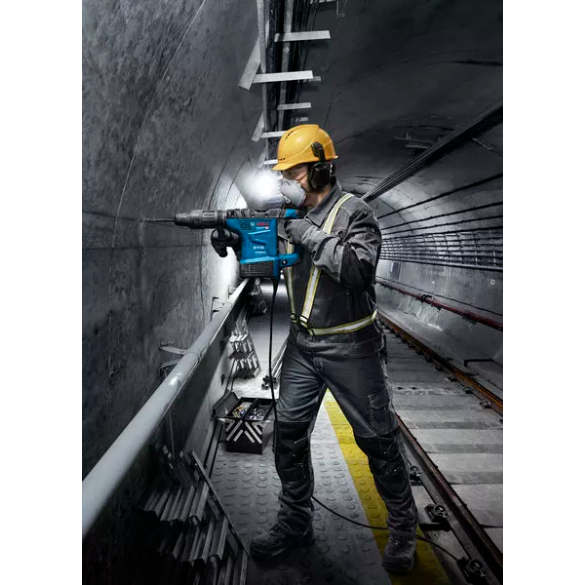 Bosch GBH 6-42 C SDS-Max Rotary Hammer 42mm 1300W Secondary image